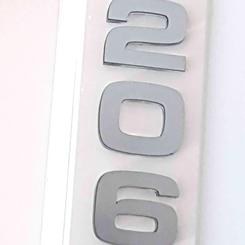 Numero-porta-in-plexiglass-trasparente-e-metallaser-argento-1920w